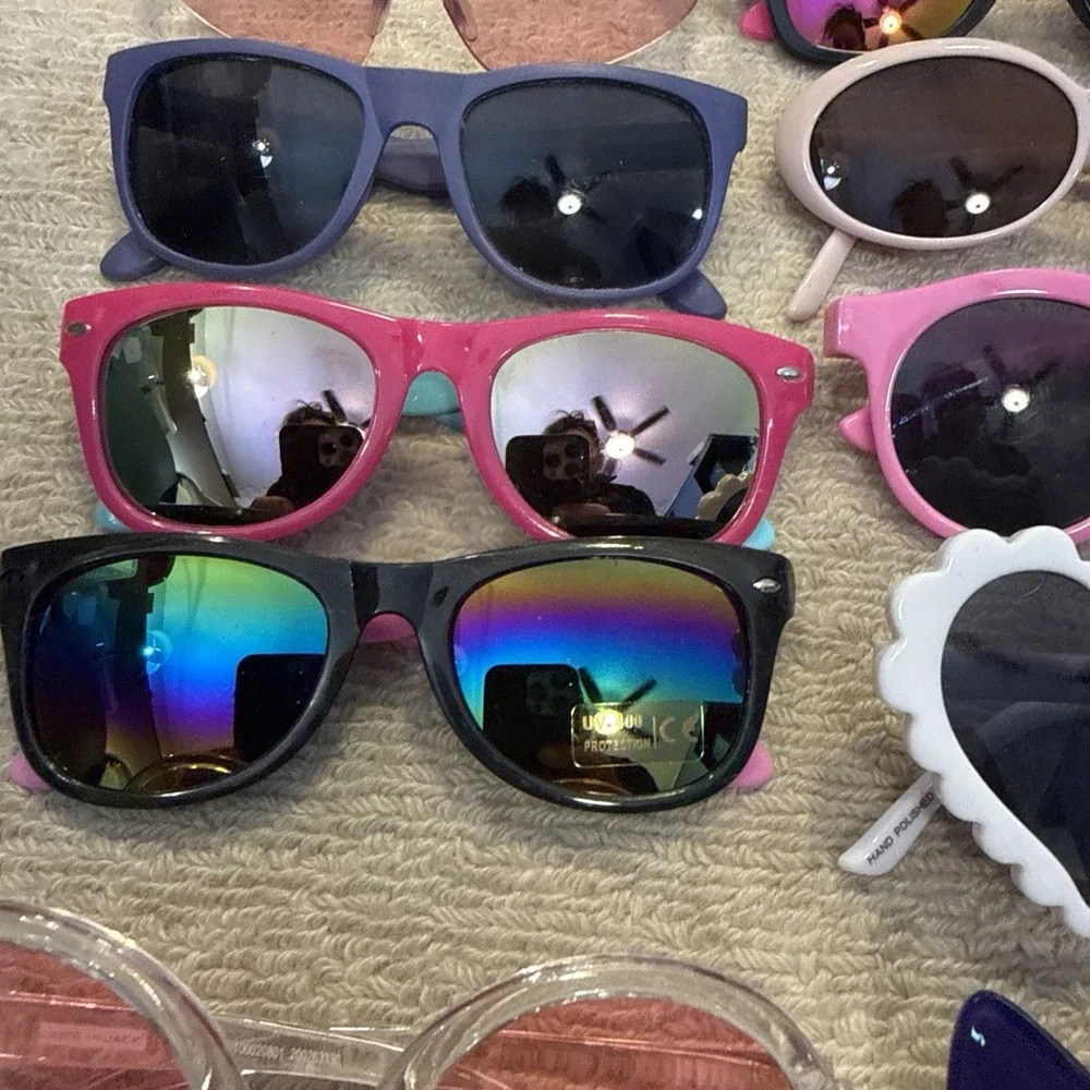 18 pairs  Kids Toddler Sunglasses Lot Party Favor Giveaways Prizes Birthday